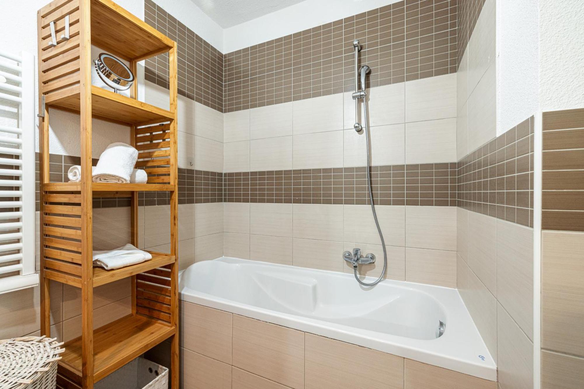 Intercontinental Superbe Appartement Avec Piscine ม็องตง ภายนอก รูปภาพ